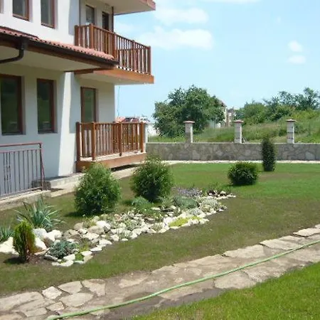 아파트 Sea Klif Apartament 비알라